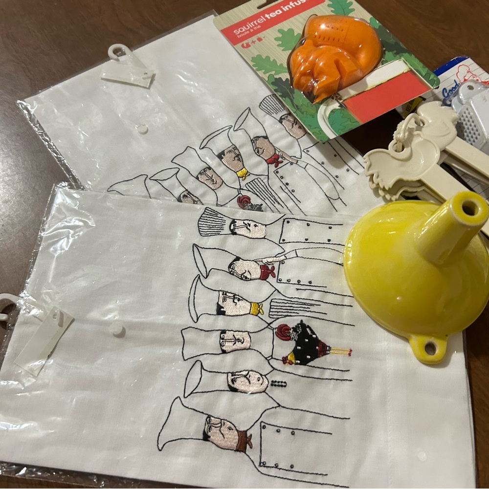 Kitchen bundle! - Picture 2 of 4